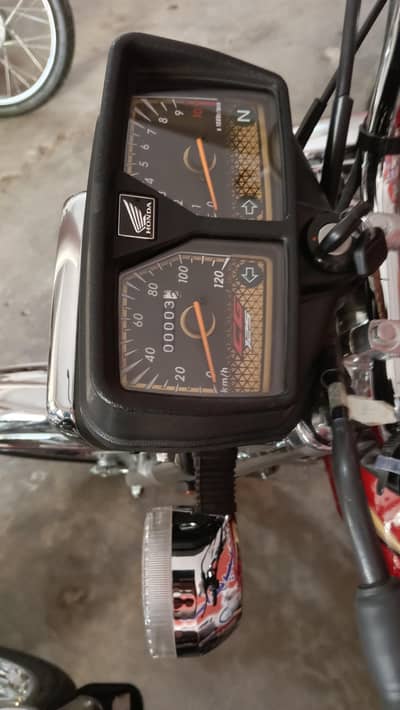 0 meter Gold edition available cell No 03446350322