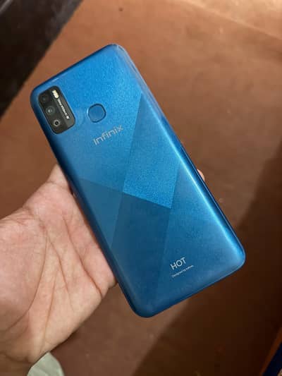 infinix hot 9  play 3/64 just mobile ha phone ma koi b msla  nii ha