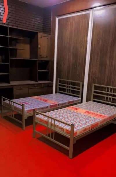two seater hostel room for rent near ucp and emporium,shaukat kanun et