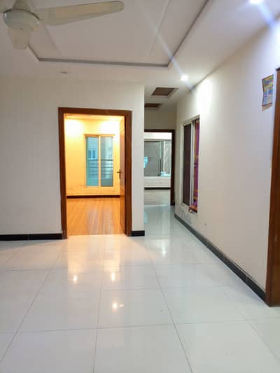 Luxury three bedrooms unfurnished flat available for rent in E11 4
