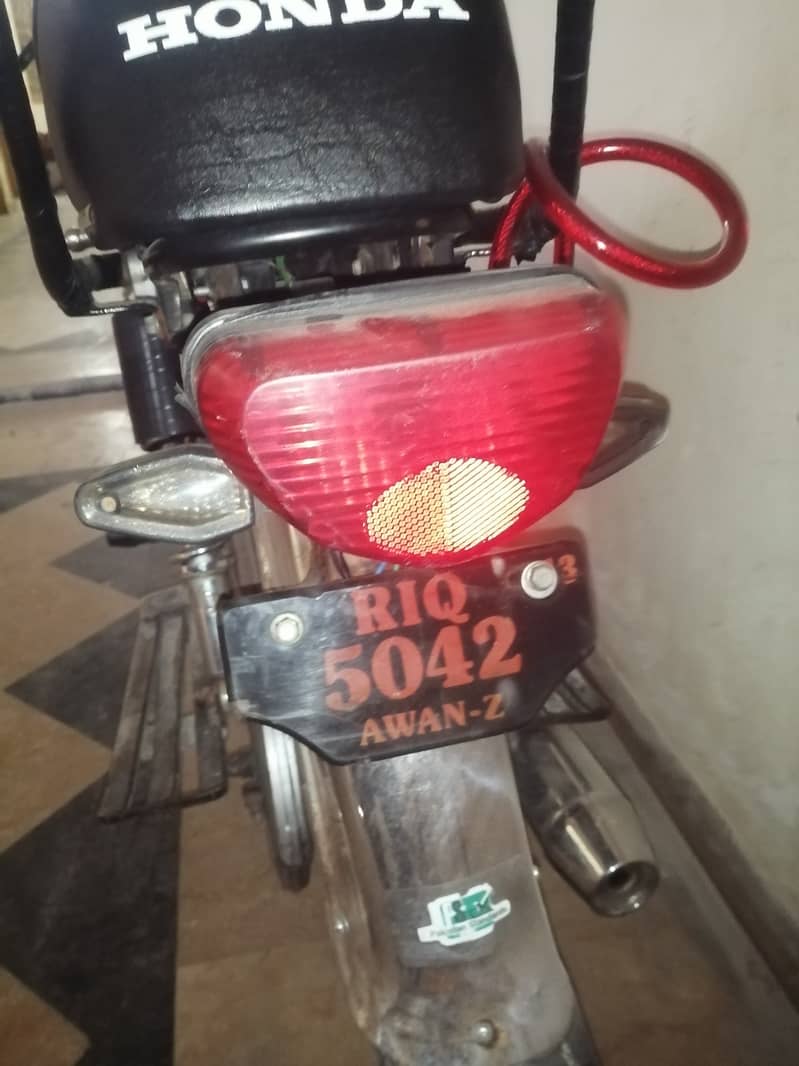 Hero 2013 Model 2