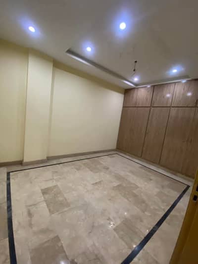 2bed flat available for rent ghauri town phase 5 b