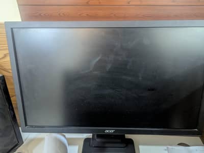 5 HP / Acer / Samsung Monitors for Sale