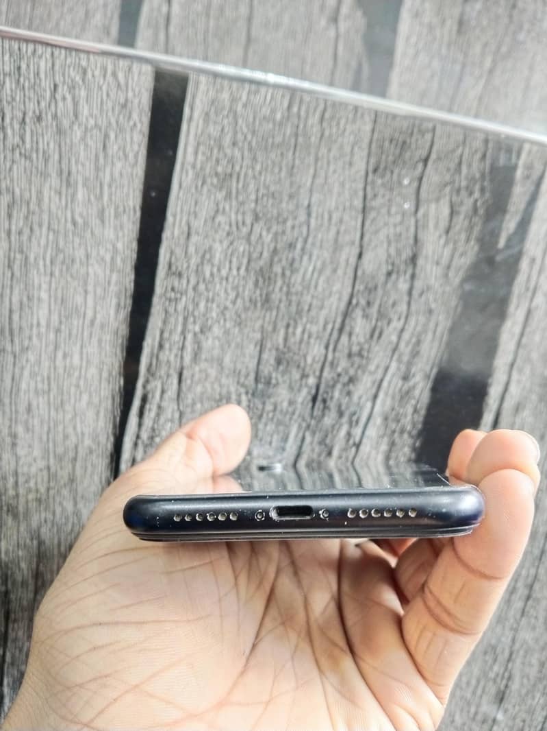 iphone XR 2