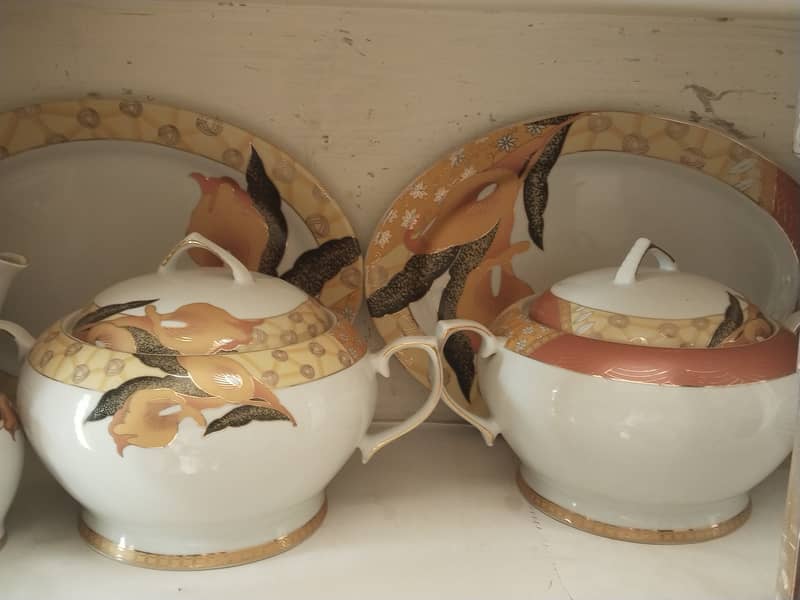Dinner set 4