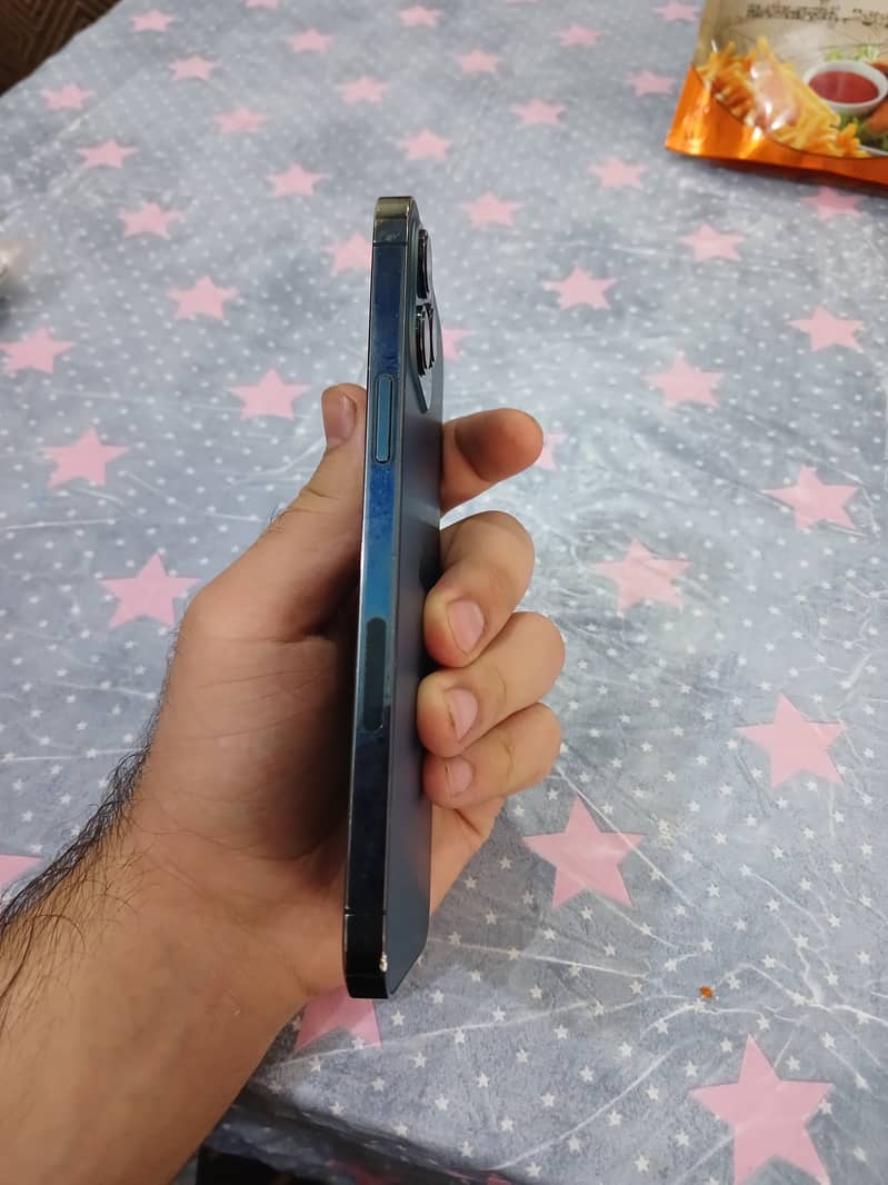 Iphone 12 pro max 1