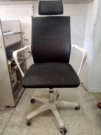 Revolving Chair Good Condition