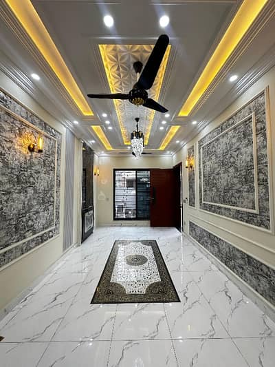 1 KANAL BRAND NEW HOUSE DOUBLE STORY FOR SALE PUNJAB PHASE 2 COLLEGE ROAD LAHORE