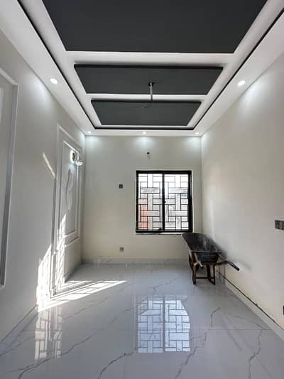 4 MARLA BRAND NEW HOUSE FOR SALE IN EDEN RESIDENCIA COLLEGE ROAD LAHORE .
