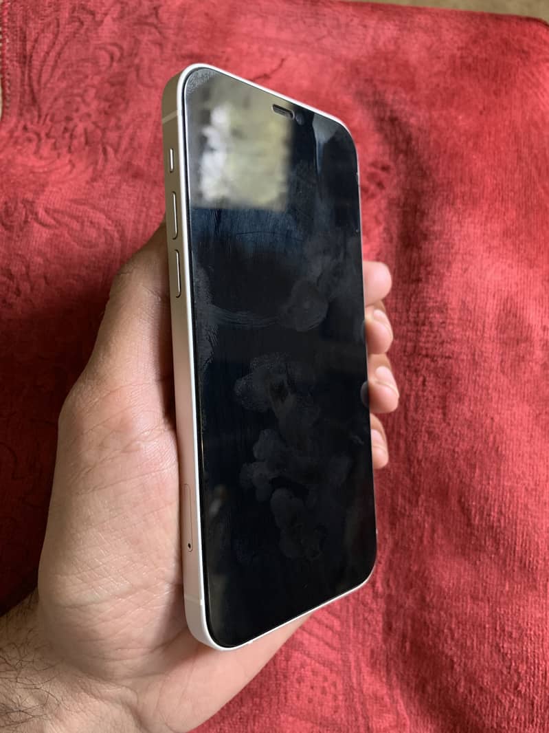 Iphone 12 4