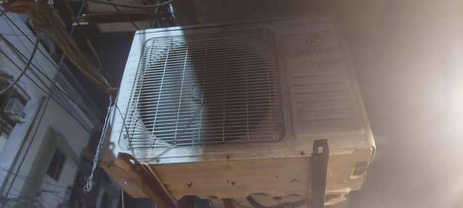 working ac 1 ton kenwood