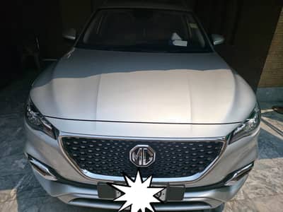MG HS 2022