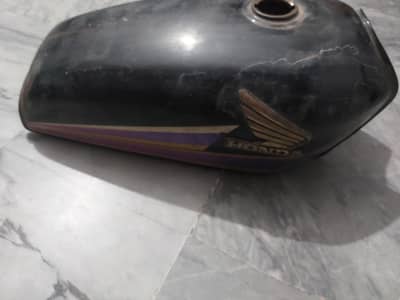 honda 125 original  fuel tanks and tap