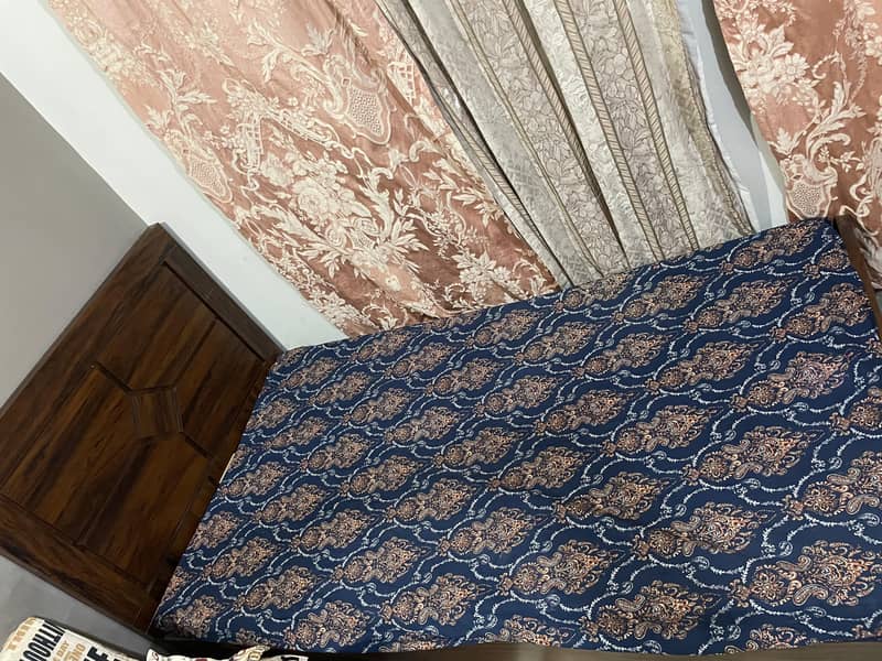 single bed 0