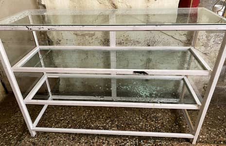shop counter for urgent sale