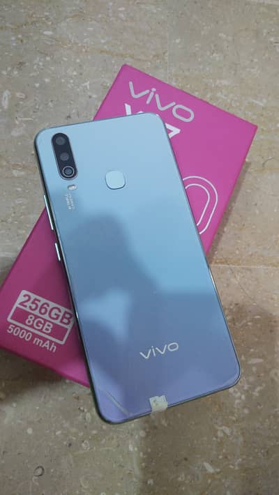 Vivo Y17 New With Box contact: 03129230953