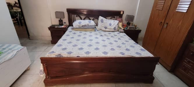 Complete bed set