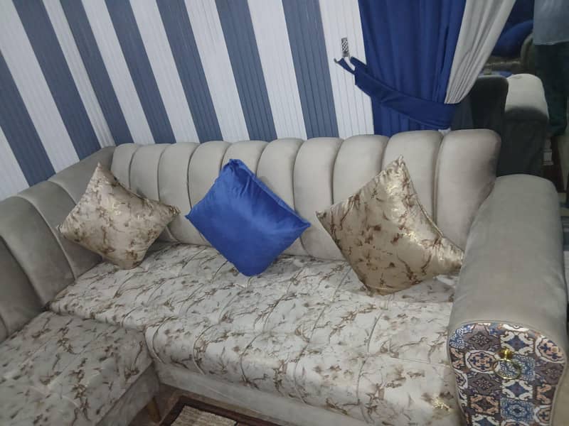Deva+ 8 seter sofa 2