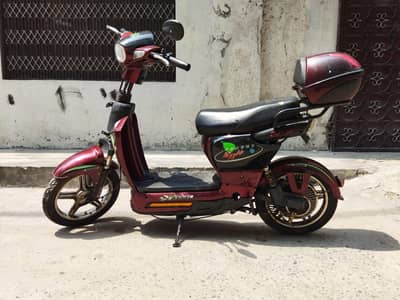 Imported Hybrid Scooty