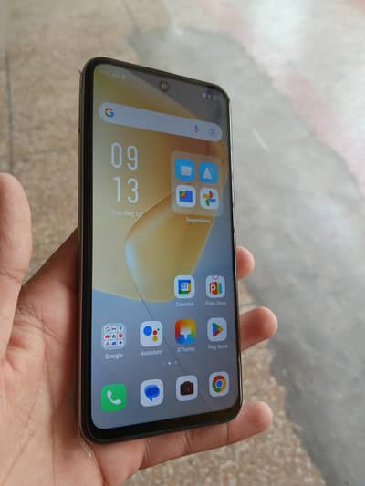 Infinix hot50i with box charger available All ok
