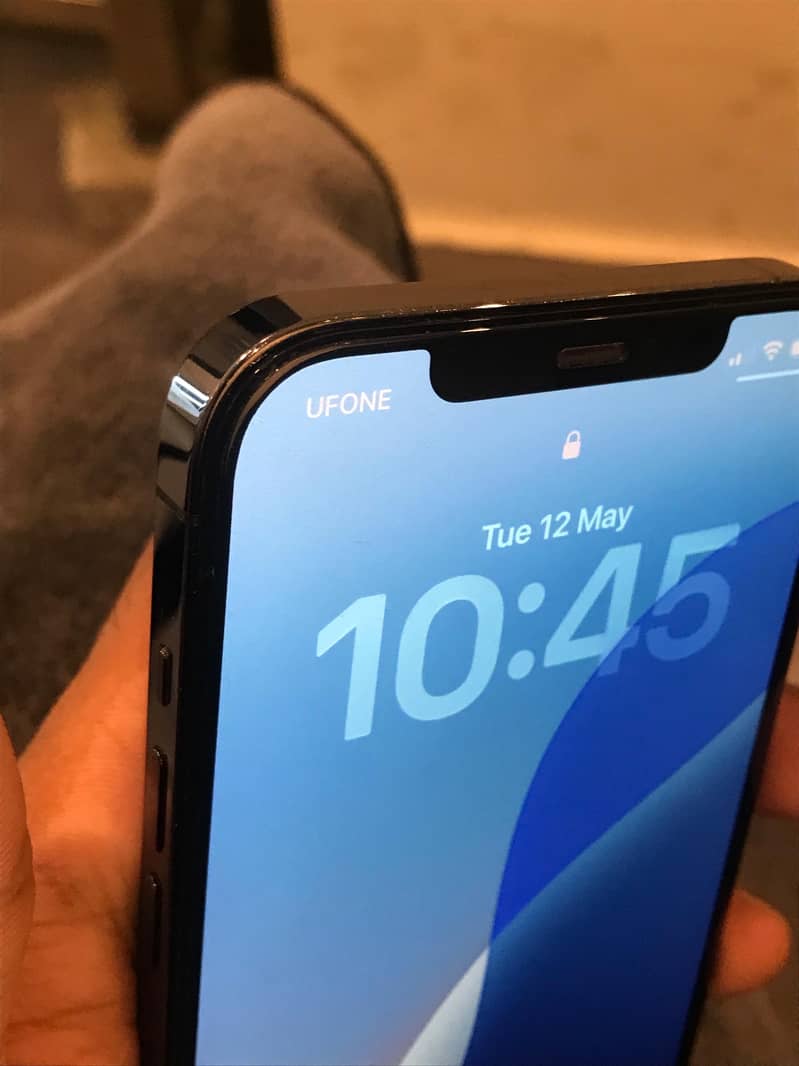 Iphone 12 pro max 1