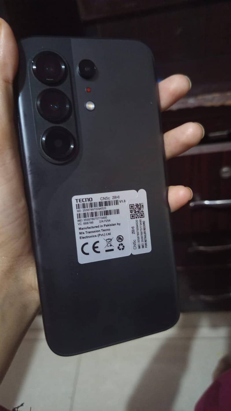 Tecno camon 50 pro 0