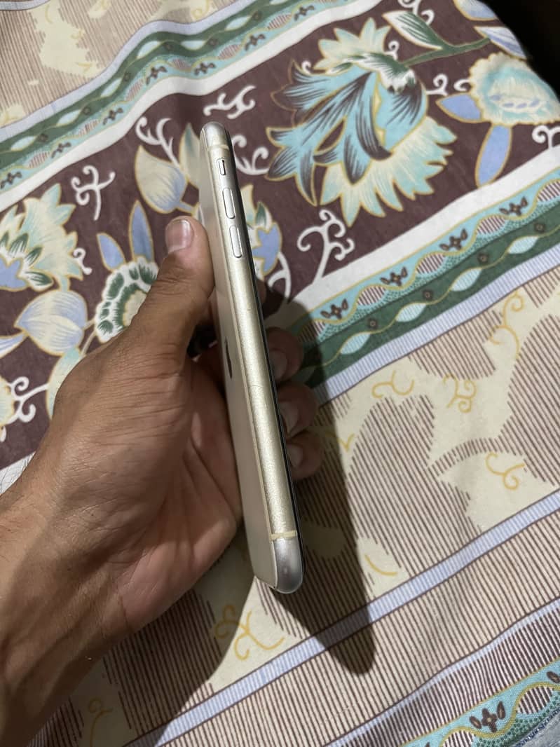 Iphone11 0