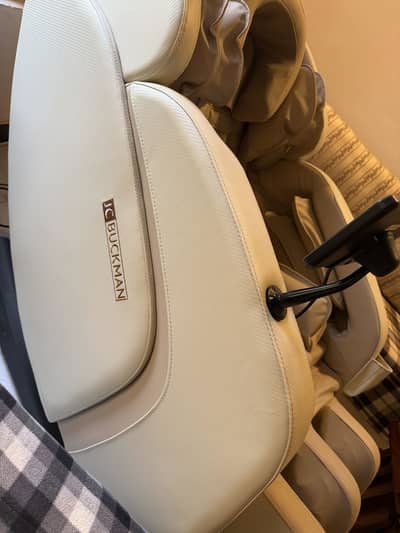 Massage chair
