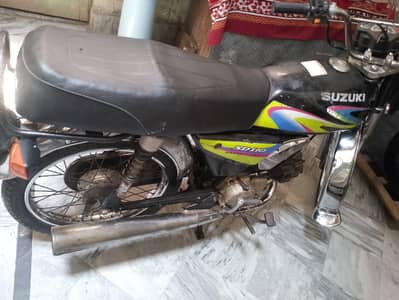 Suzuki SD1 Japni model Hai genuine hai good condition call 03001303020
