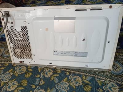 LG microwave oven