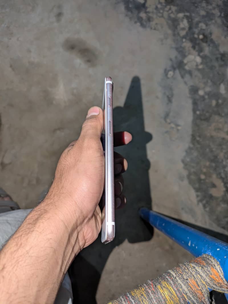 iPhone 7plus 4