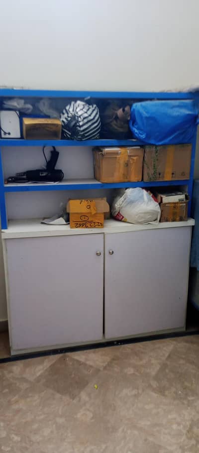 Shop AlMaari Racks 03006800989