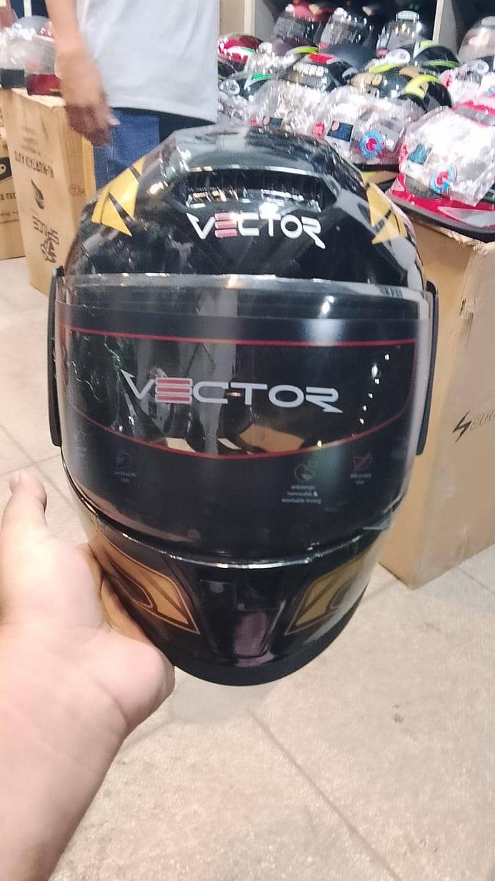 Helmat 0