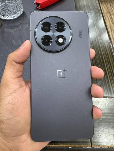 Oneplus Ace 5 Pro 12/256 - Excellent Condition
