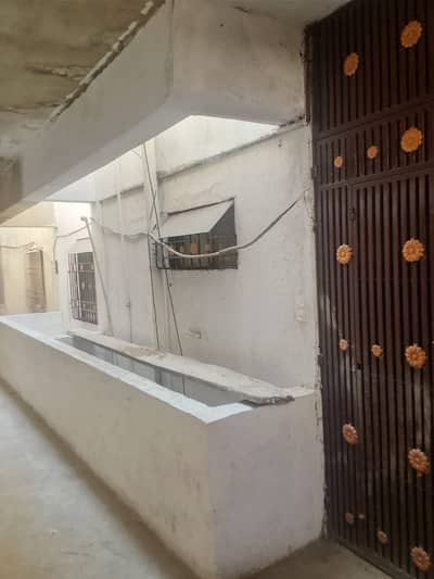 (2 BED DD) RENOVATED FLAT FOR SALE FULL CROSS VANTILATION OPEN VIEW 6TH FLOOR WITH LIFT IN MUNIR BRIDGE VIEW ONLY 65 LACS 1000 SQUARE FEET RENTAL INCOME 30000