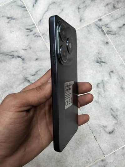 Tecno spark 20