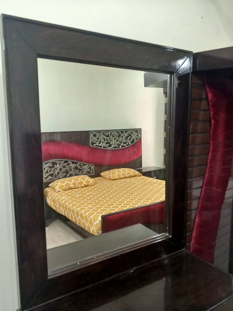 bed and dressing 5