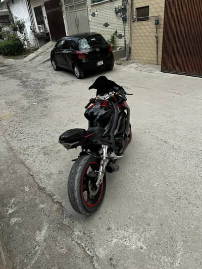 Yamha R1M 400cc duel cylinder