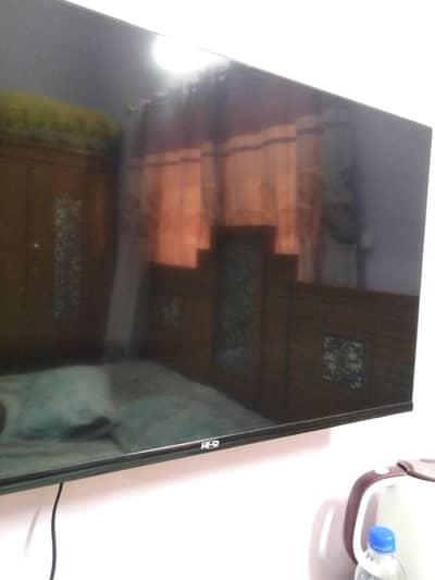 hi Q led smart led tv 6month wrenty