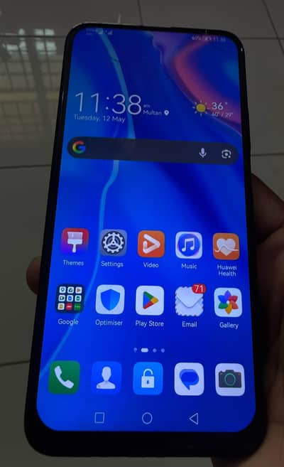 hauwei y9s 6 128 used and good Glass break h tora sa