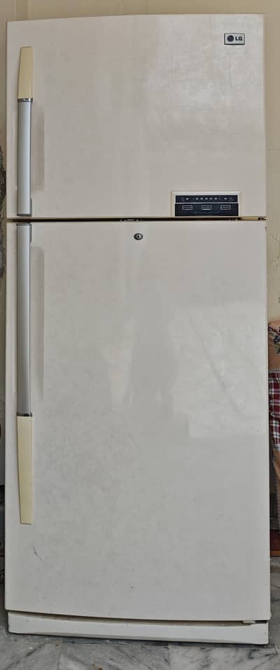 LG - Refrigerator XL Size