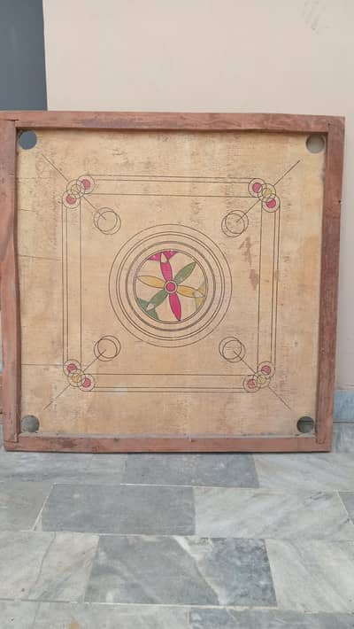 carrom board