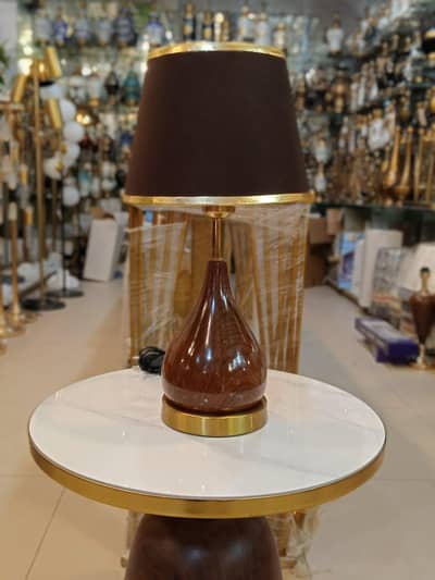 Stylish Metal Table Lamp with Premium Finish