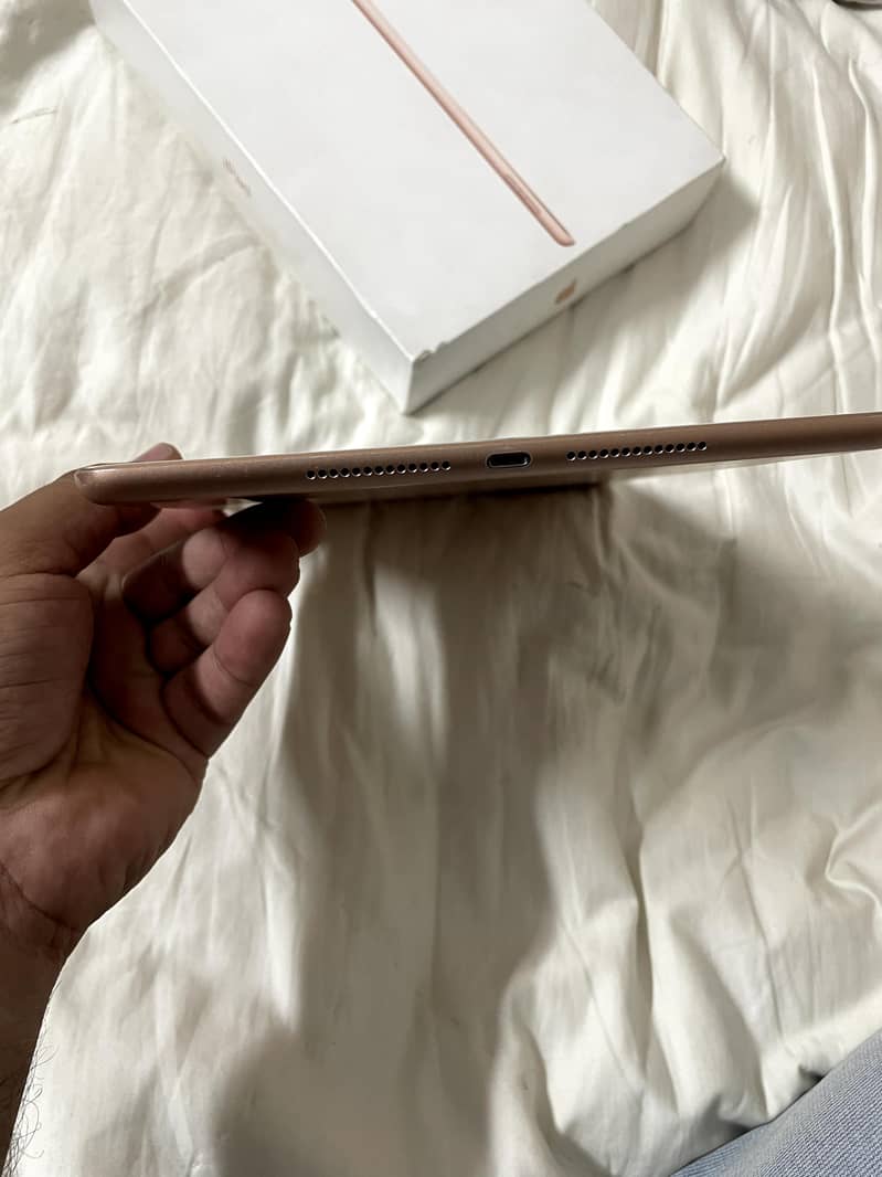 apple ipad 8th generation 3