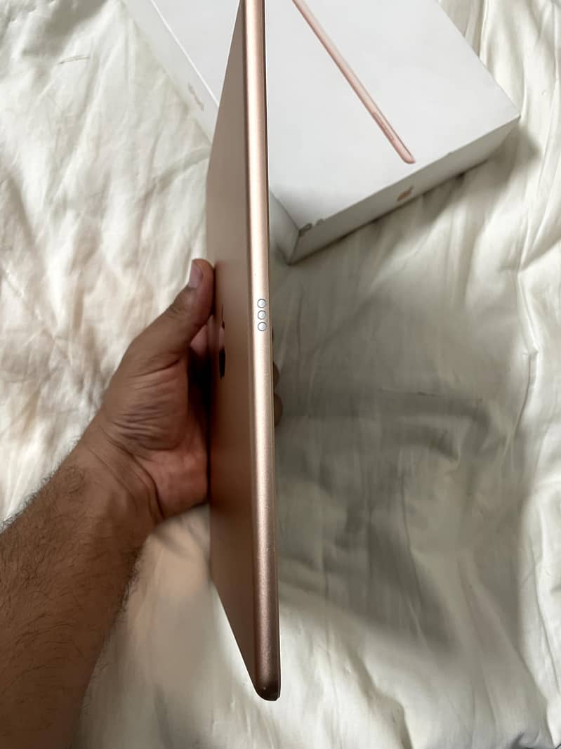 apple ipad 8th generation 4