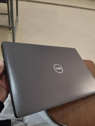 Dell laptop i7 8g 512 SSD