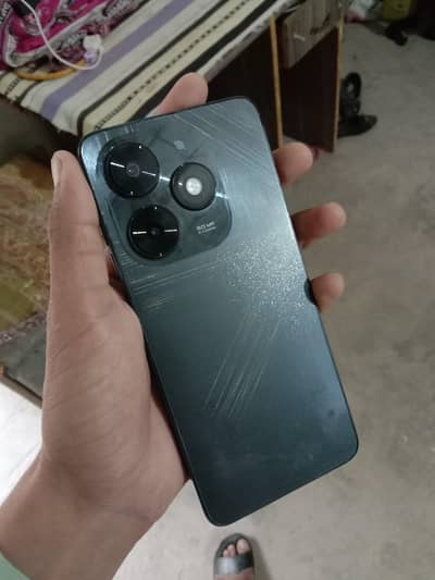 Techno spark 20c All okay 4+4 ram 128gb memory