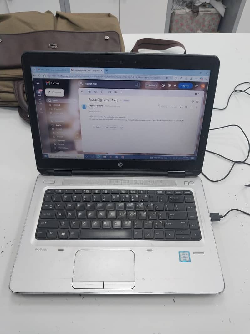 Laptop 0