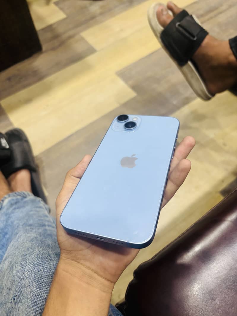 iPhone 14 Plus 3