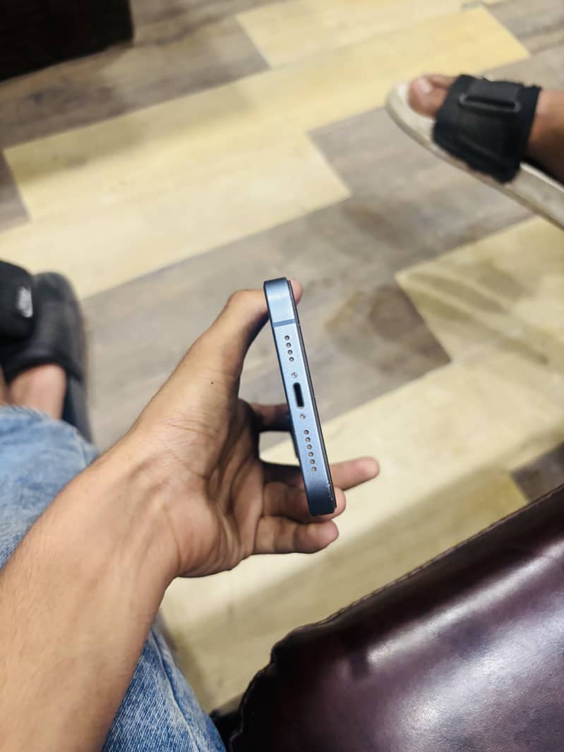 iPhone 14 Plus 9